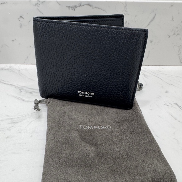 Tom Ford Grain Leather Classic Bifold Wallet in Midnight Blue